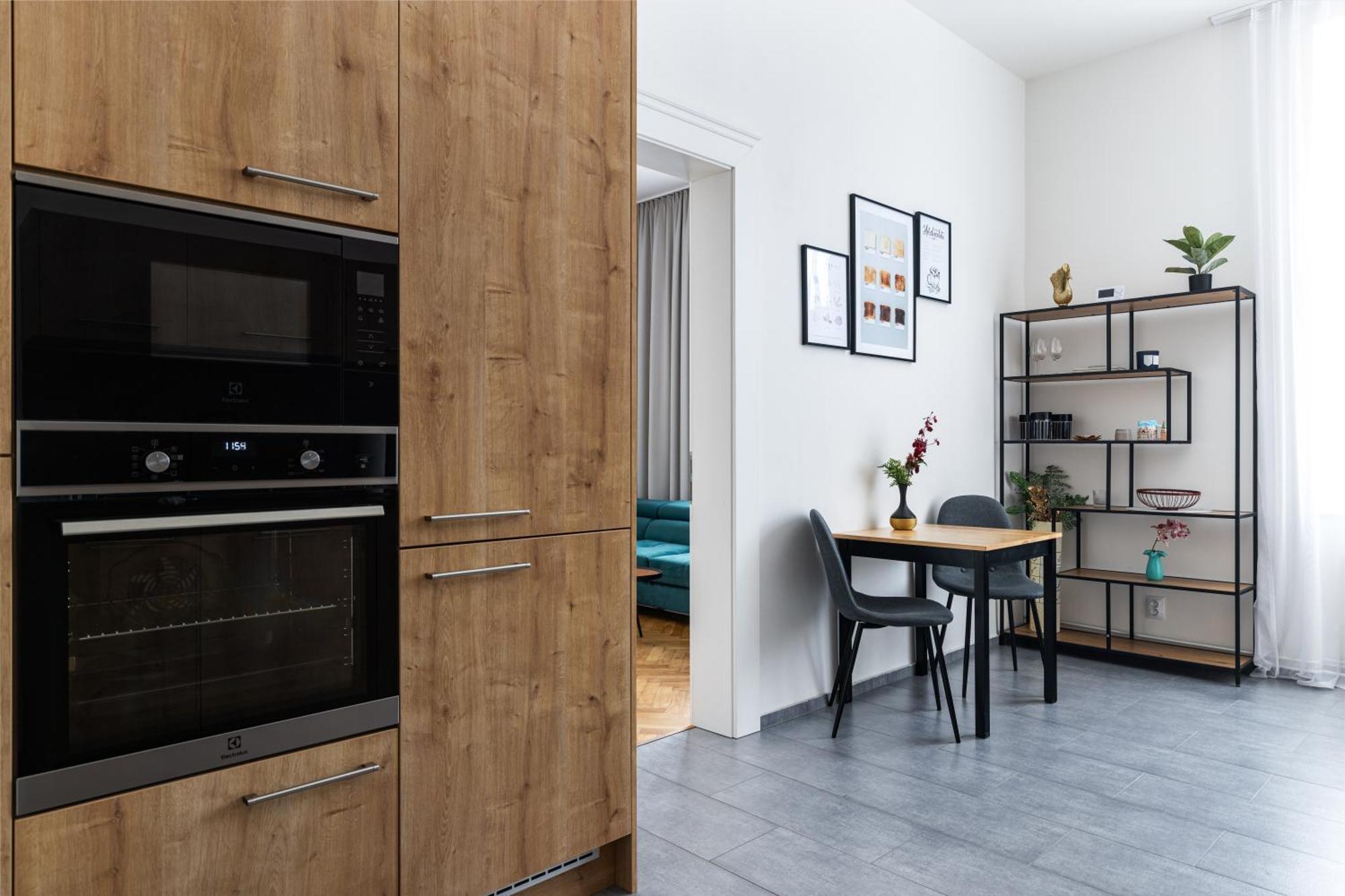 Stay2Gether City Buzz Apt - O2 Arena - Sleeps 6 Praha Bagian luar foto